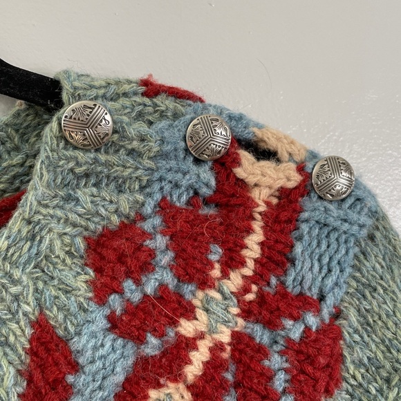 Vintage Ralph Lauren Green Cable Knit Sweater with Red Floral Design Size Lg - Picture 4 of 8